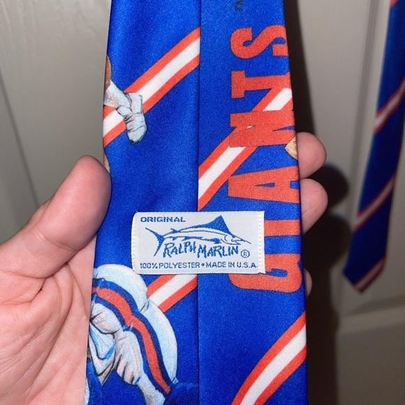 Vintage Giants Tie ๐ - Picture 2 of 3